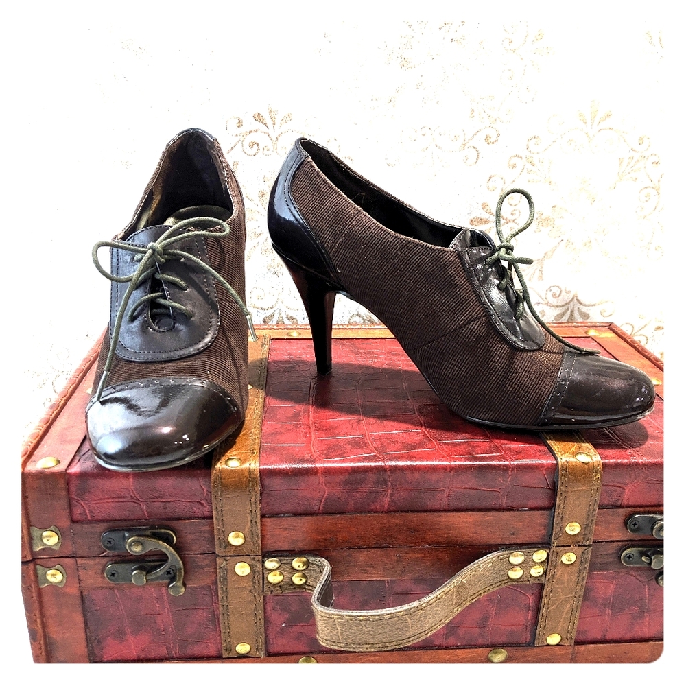 Brown Oxford Heels, 8M